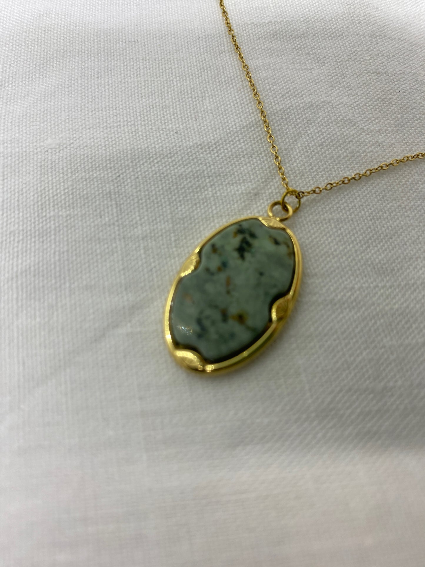 Collier Romaine