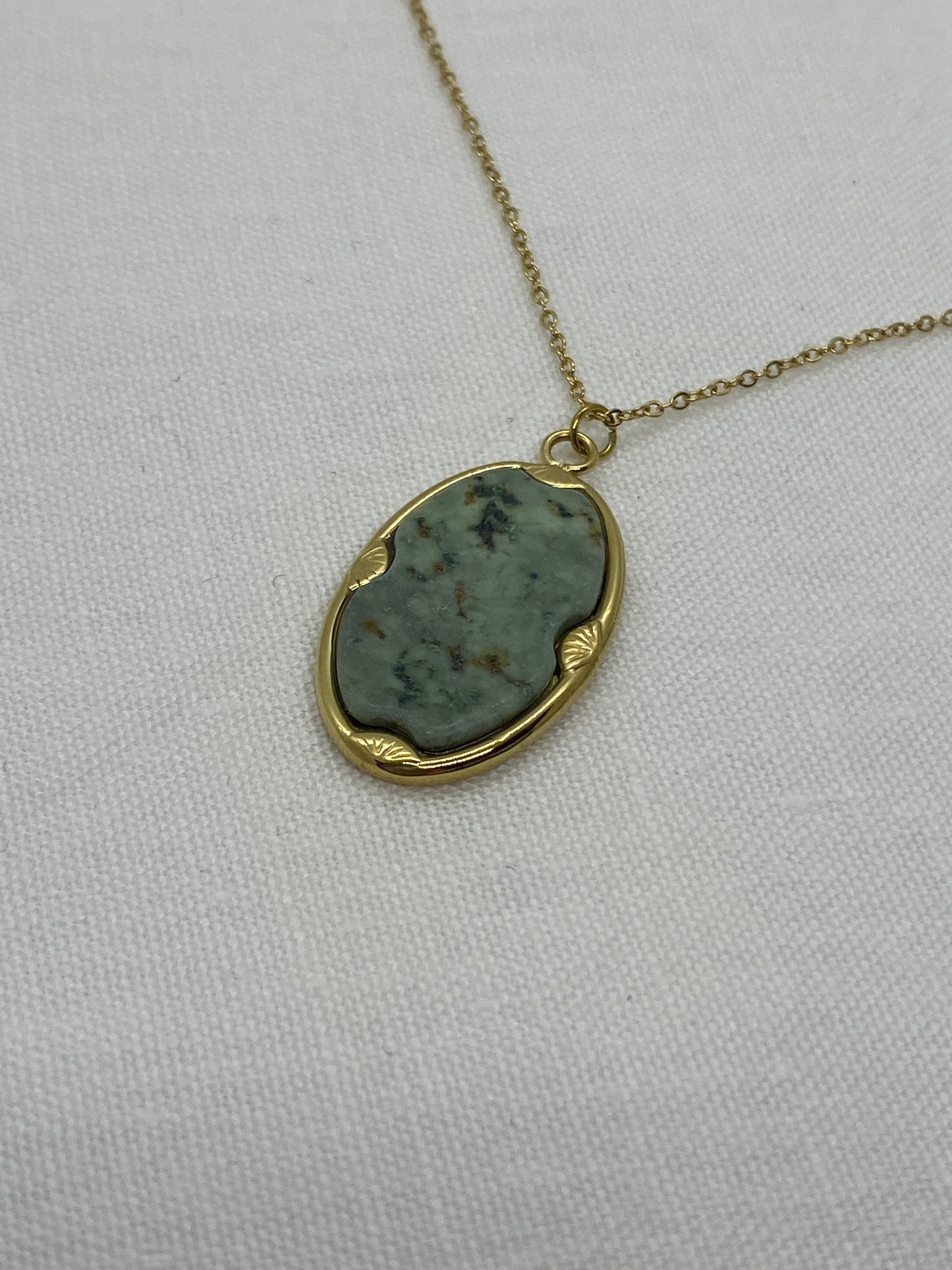 Collier Romaine