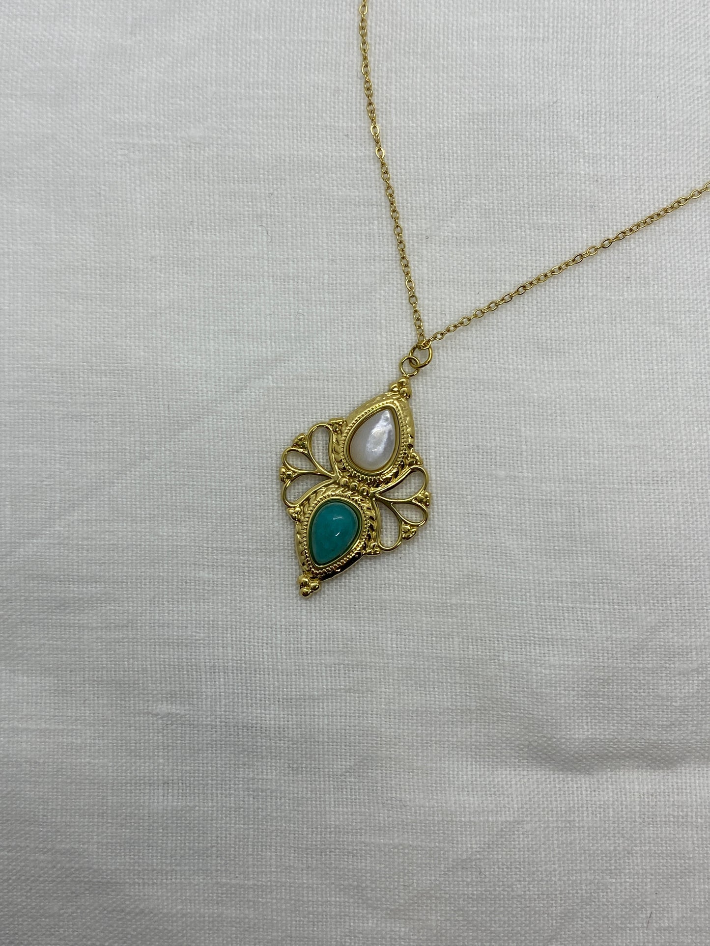 Collier MUCHA