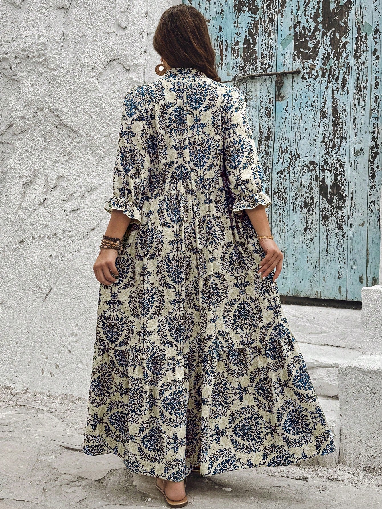 Robe longue au motif damassé