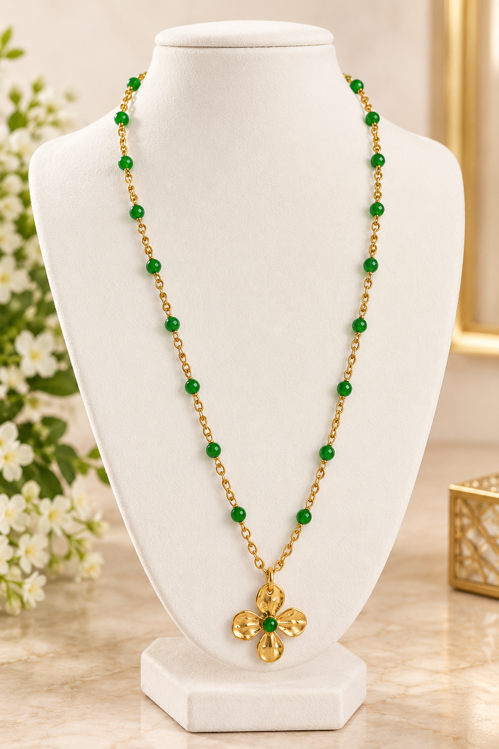 pendentif floral doré