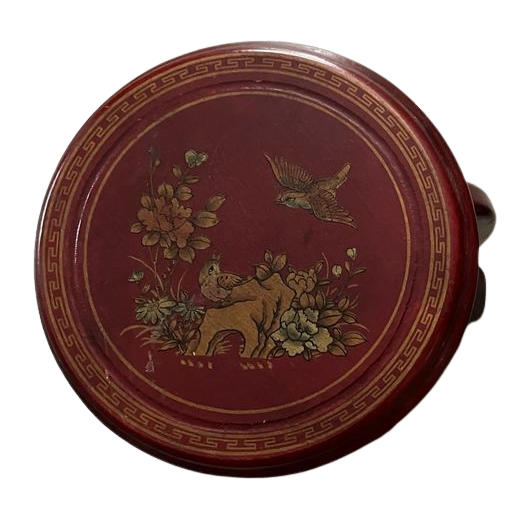 | Tabouret en bois laqué rouge