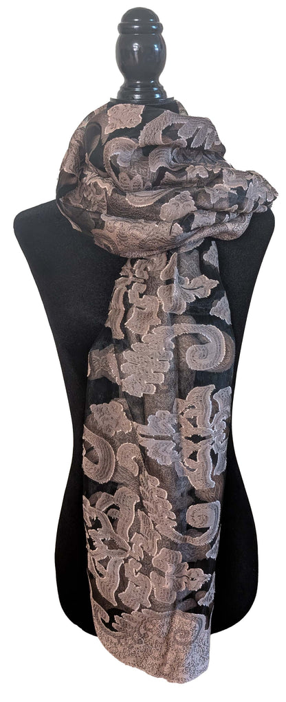 Foulard voile brodé noir et beige