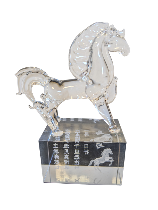 Figurine de cheval en cristal