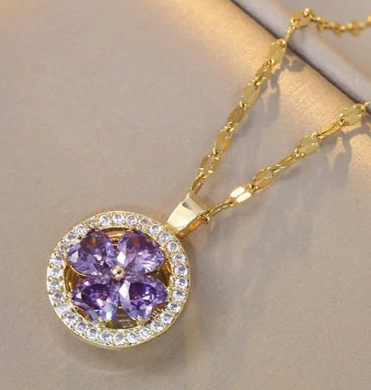 Collier fleur précieuse