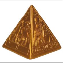 Pyramide égyptienne décorative dorée